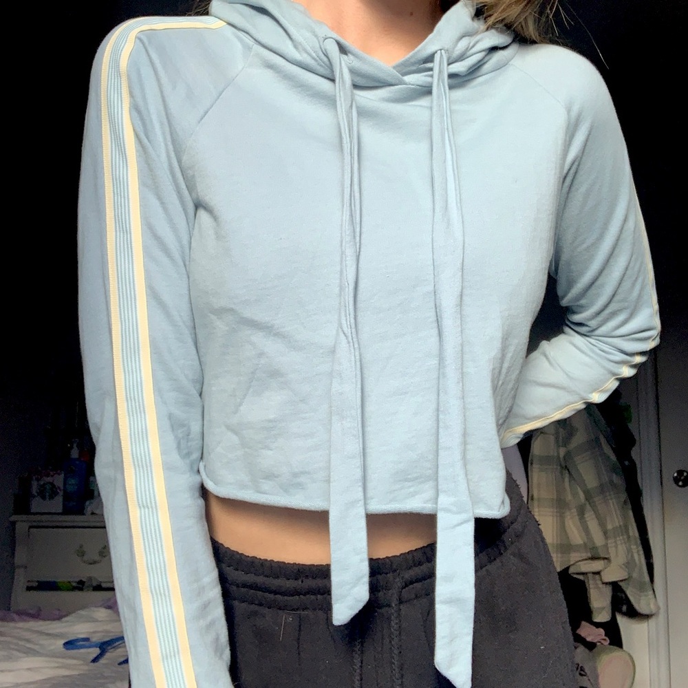 Cropped hoodie!